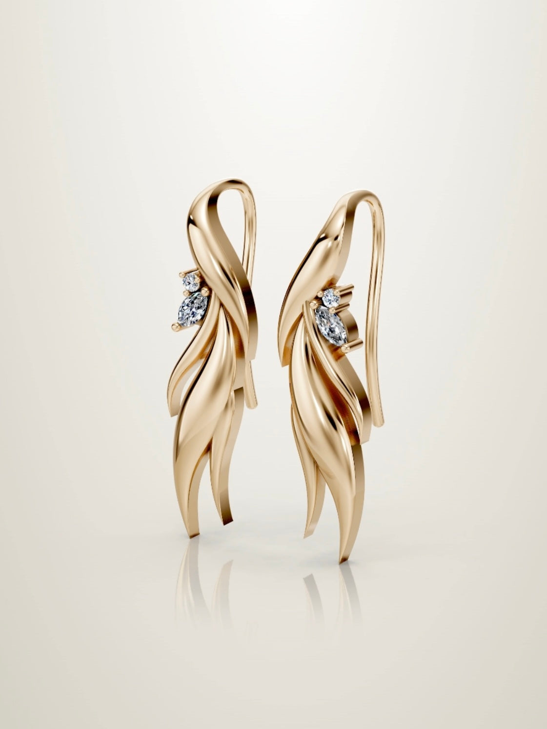 Fire inspired diamond earrings in yellow gold